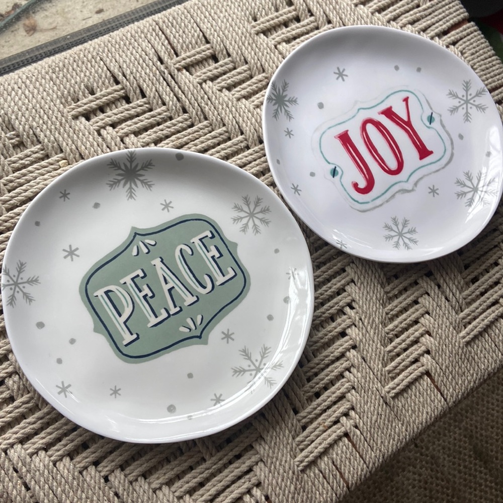 Wondershop Target Plastic Plates Peace Joy